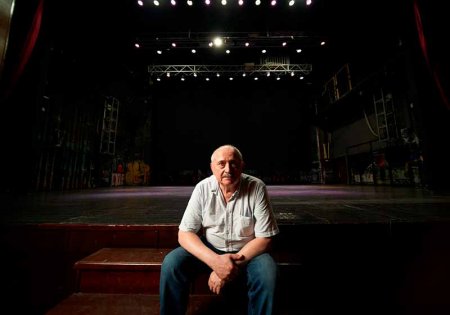К столетию театра Русской драмы в Баку: спектакль о Карабахе стал пророческим